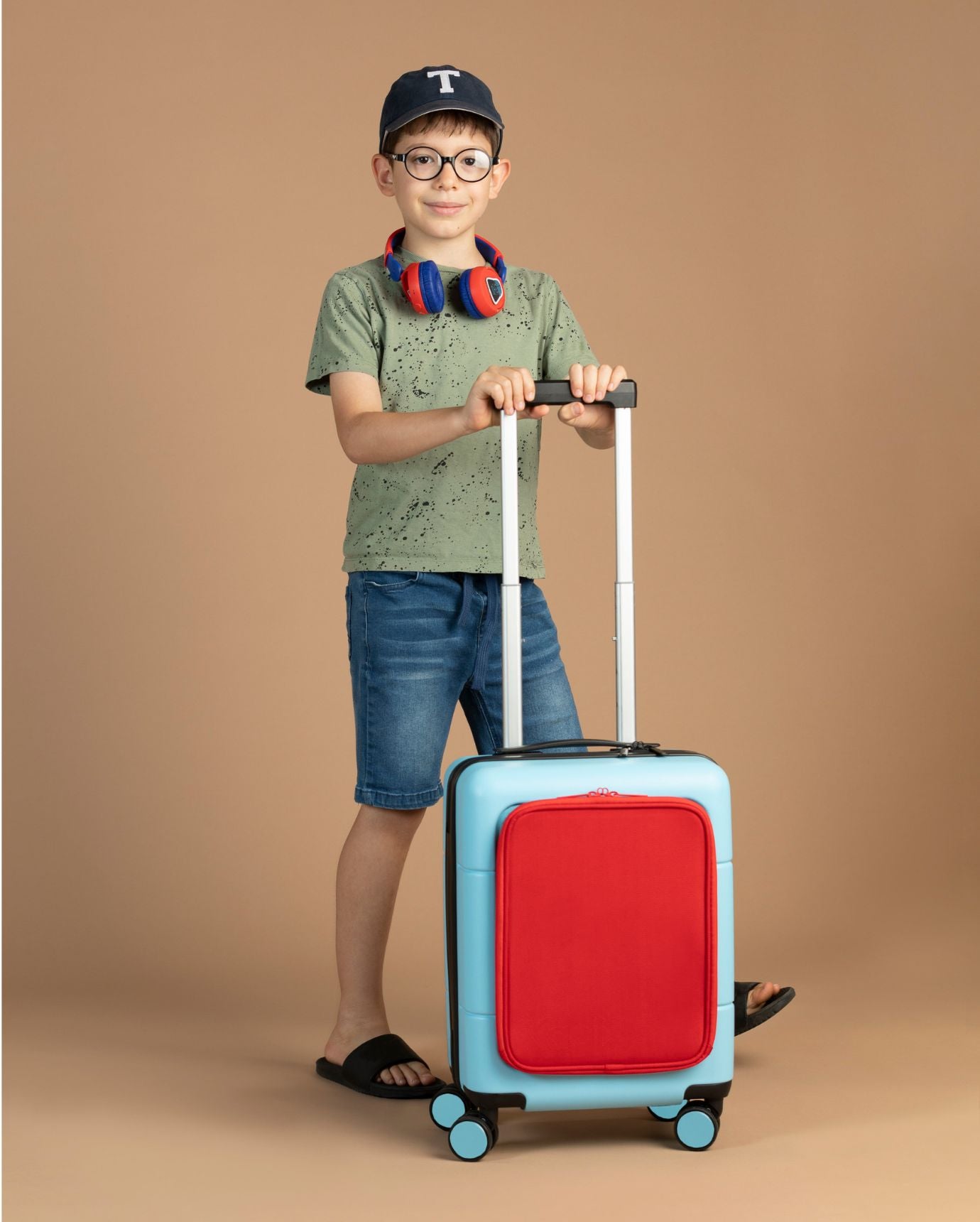 Kids Carry-On Adventure in Light Blue/Red